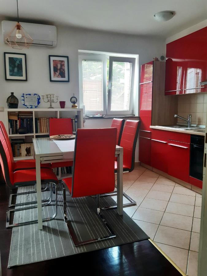 Apartment Argo Pula Luaran gambar